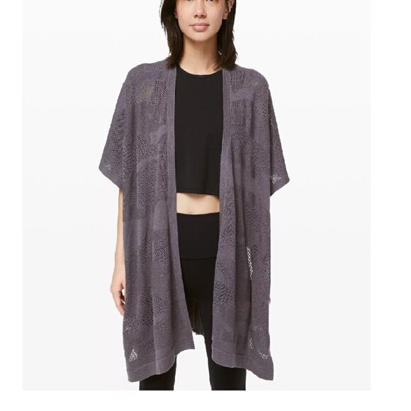 Like New Lululemon Light Wrap Heathered Moonwalk One Size - Picture 1 of 9